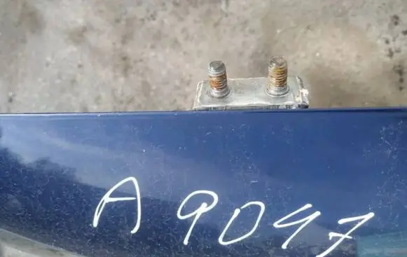 Toyota Corolla E120 E130 Tailgate/trunk/boot hinge