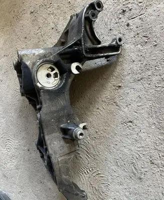 Generator/alternator bracket