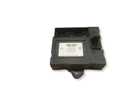 Volkswagen Caddy Door control unit/module 1K0959792 05074665 281104B