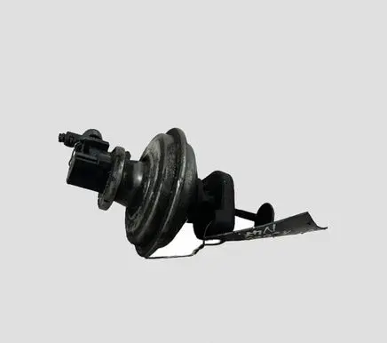 BMW 1 E81 E87 EGR valve 70068408