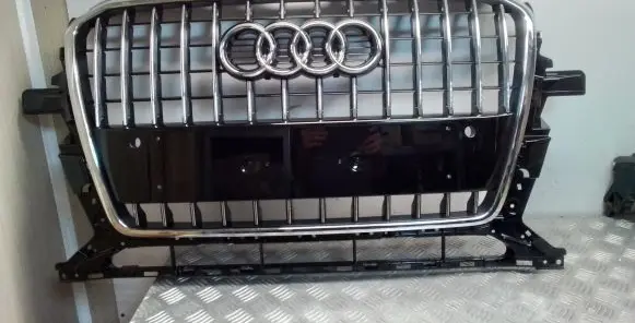 Front bumper upper radiator grill