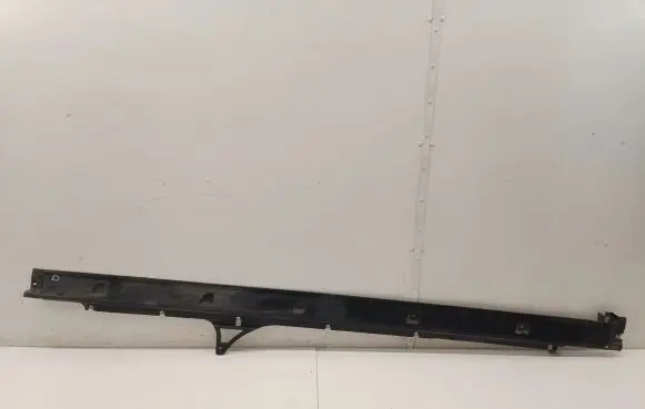 Volkswagen Touareg III Sill 760825202A