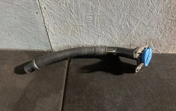 Audi e-tron Window washer liquid tank fill tube 4KE955462A 4KE250A