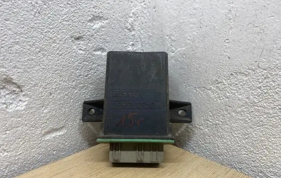 Peugeot 206 Coolant fan relay 9631577780