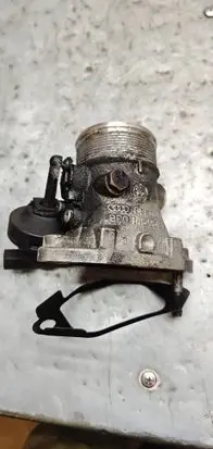Audi A4 S4 B6 8E 8H Throttle valve 8E0145950C