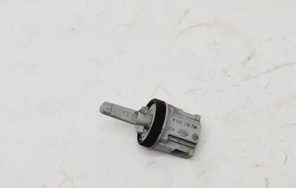 Volkswagen PASSAT B6 Interior temperature sensor 1K0907543A