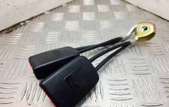 Audi Cabriolet B3 8G Rear seatbelt 8G0857739H