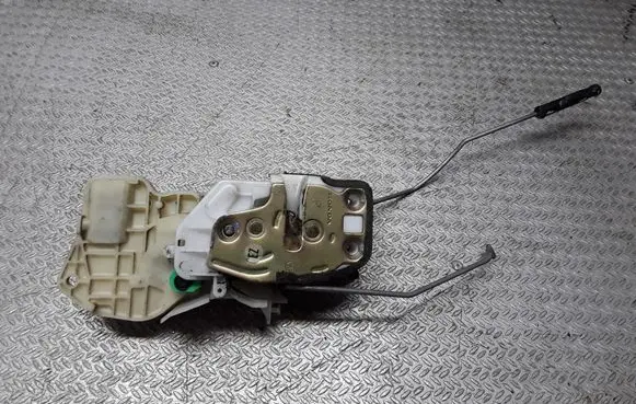 Honda Jazz Front door lock