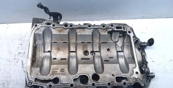 Volkswagen PASSAT B7 Oil sump 1706AC46000D