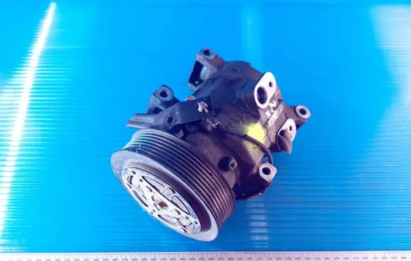Toyota Hilux (AN10, AN20, AN30) Air conditioning (A/C) compressor (pump) JK4472608020 10S11C HFC134A