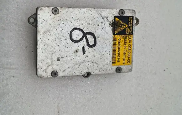 Mercedes-Benz E W211 Xenon control unit/module 5DV00829000
