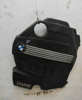 BMW 3 E90 E91 Engine cover (trim) 
