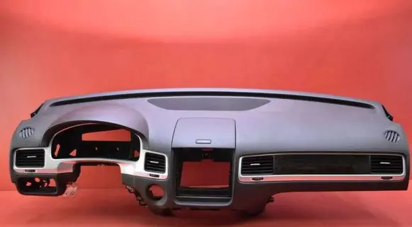 Volkswagen Touareg II Dashboard