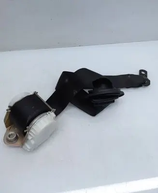 BMW X3 E83 Front seatbelt 33048192