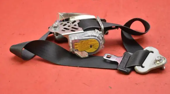 Subaru Forester SH Front seatbelt 7R4010-P