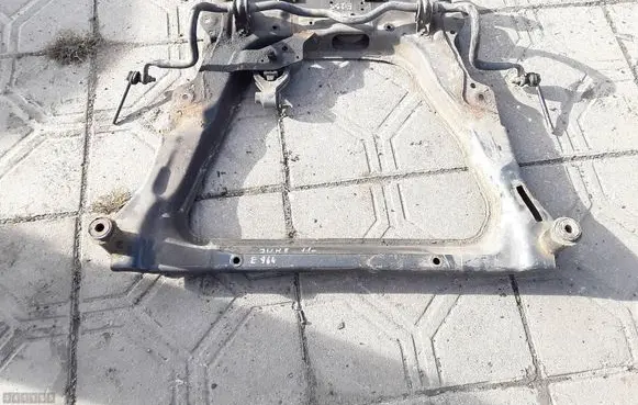 Nissan Juke I F15 Front subframe