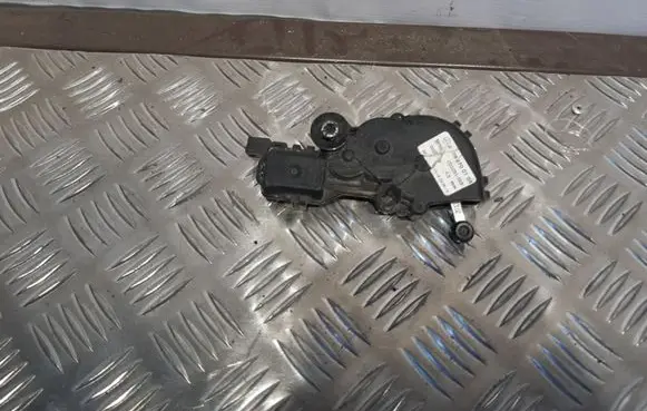 Mercedes-Benz GL X166 Rear door window regulator motor A1666700104