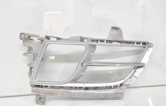 Mazda 6 Front fog light trim/grill GS7T50C21