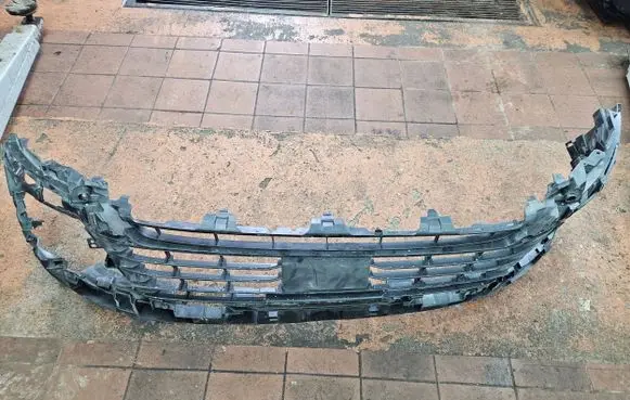 Renault Espace V (RFC) Front bumper 622544988R