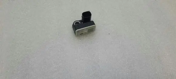 Mercedes-Benz GLE (W166 - C292) Airbag deployment crash/impact sensor A0009058100