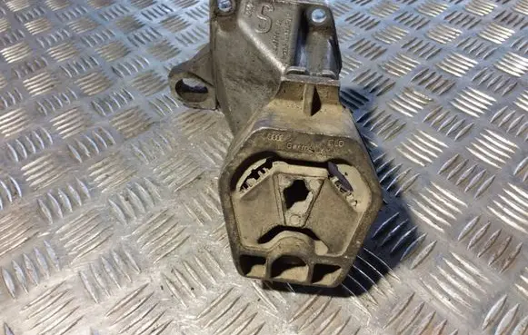 Audi A6 S6 C4 4A Gearbox mount 4A0399114K