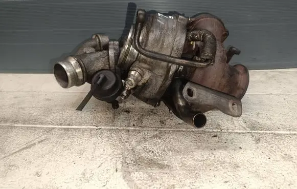 BMW 5 F10 F11 Turbo 53241013063