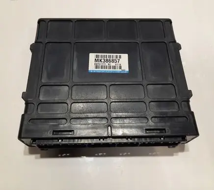 Mitsubishi Pajero Engine control unit/module MK386857