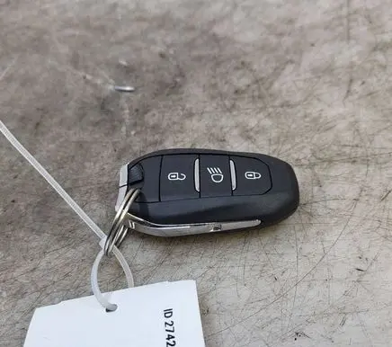 Peugeot 2008 II Ignition key/card