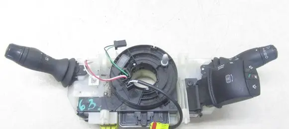Wiper turn signal indicator stalk/switch