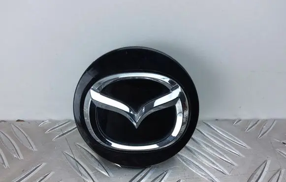 Mazda 6 Original wheel cap C831V3815
