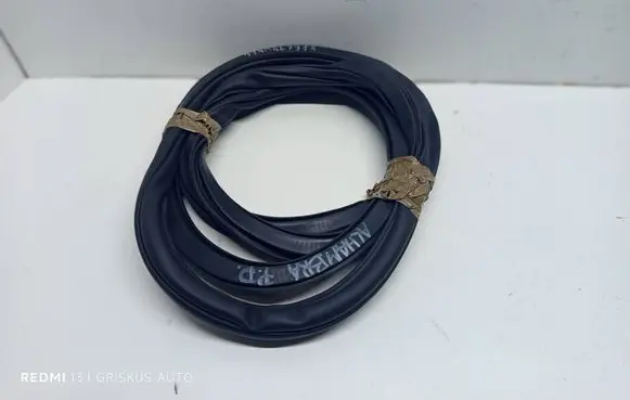 Seat Alhambra (Mk2) Rubber seal front door (on door) 7N0867912F