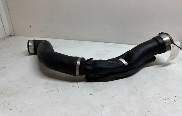 Intercooler hose/pipe