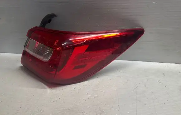 Subaru Legacy Rear/tail lights 946077