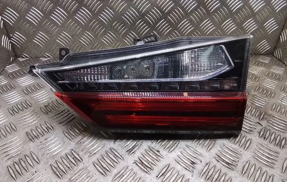 Lexus RX 450H Tailgate rear/tail lights