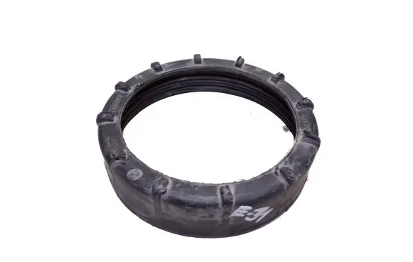 BMW 8 E31 In tank fuel pump screw locking ring/nut 1181142 44733