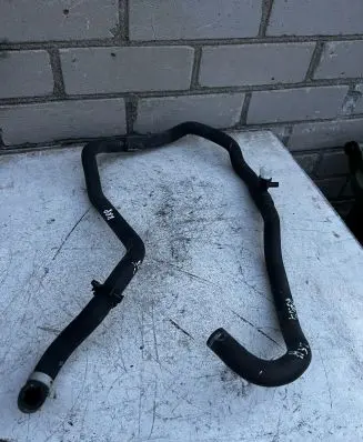 Toyota RAV 4 (XA50) Engine coolant pipe/hose