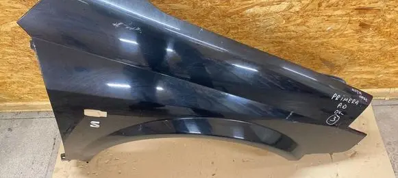 Nissan Primera Fender