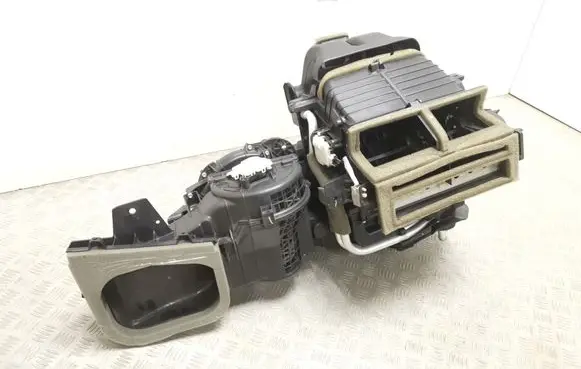 Ford Explorer V Interior heater climate box assembly DG13-19B555-D