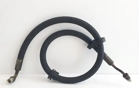 Power steering hose/pipe/line