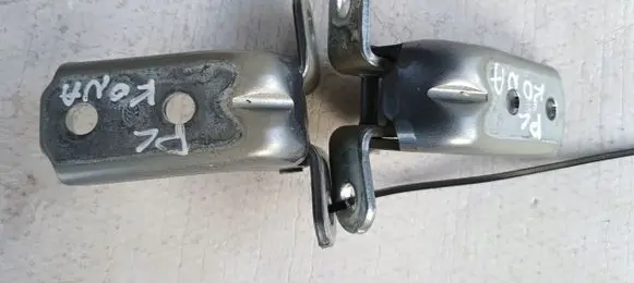 Hyundai Kona I Front door hinge set 8641722