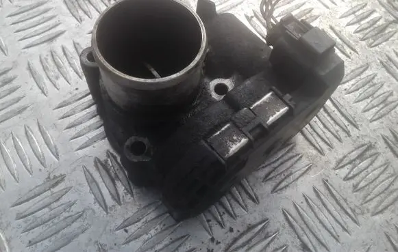 Renault Trafic II (X83) Throttle valve 8200330810