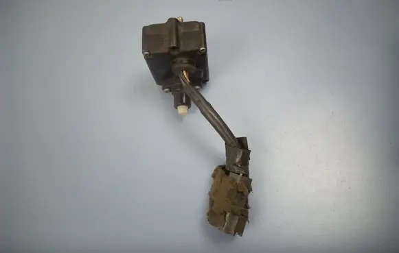 Toyota RAV 4 (XA10) Headlight level adjustment motor AL200S