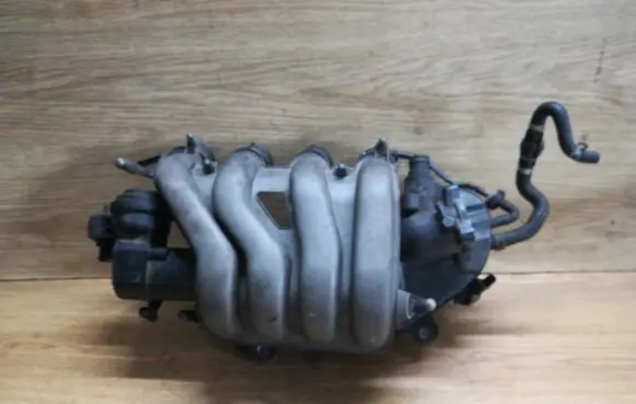 Audi A3 S3 8P Intake manifold 06F133210K