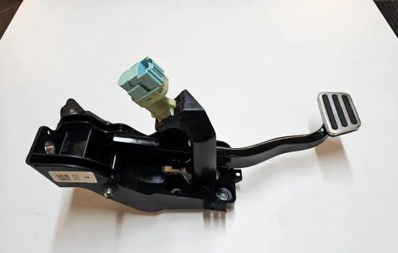 Ford Mustang VI Brake pedal FR3C2D094CD GL3T9G854BA