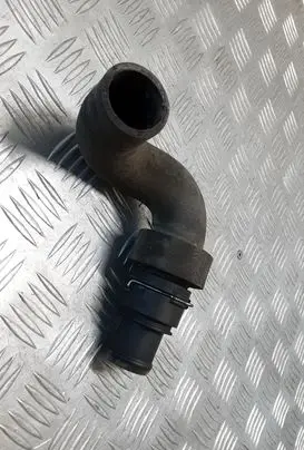 Volkswagen Transporter - Caravelle T5 Engine coolant pipe/hose 7E0122051E