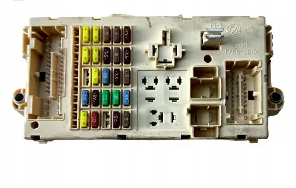 Fiat Bravo Fuse module 51786513
