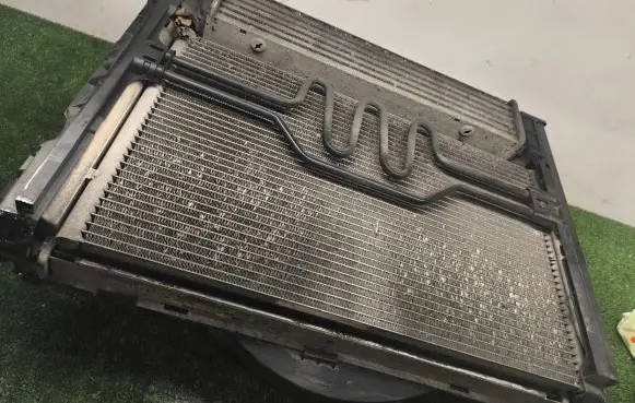 BMW 3 E90 E91 Radiator set 7588974 8240596
