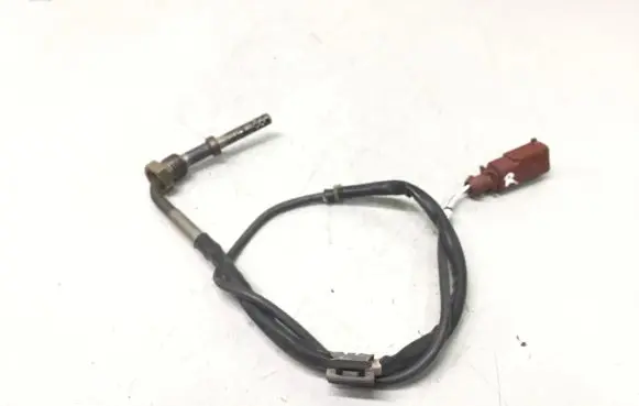 Volkswagen Tiguan Exhaust gas temperature sensor 03L906088C