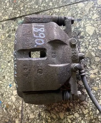 Nissan Qashqai Front brake caliper