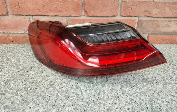 BMW 8 G14 Rear/tail lights 7445771 2061010107 CCC17040A